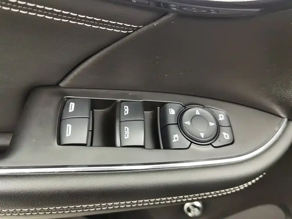 Buick Envision Plus — фото 9