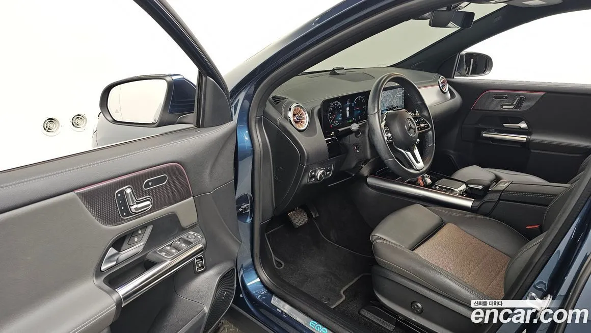 Mercedes-Benz EQA — фото 10