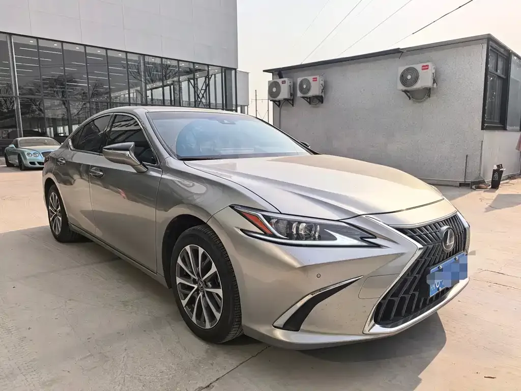 Lexus ES — фото 2