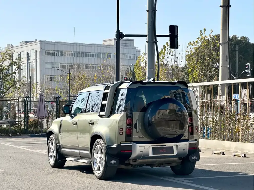 Land Rover Defender — фото 5