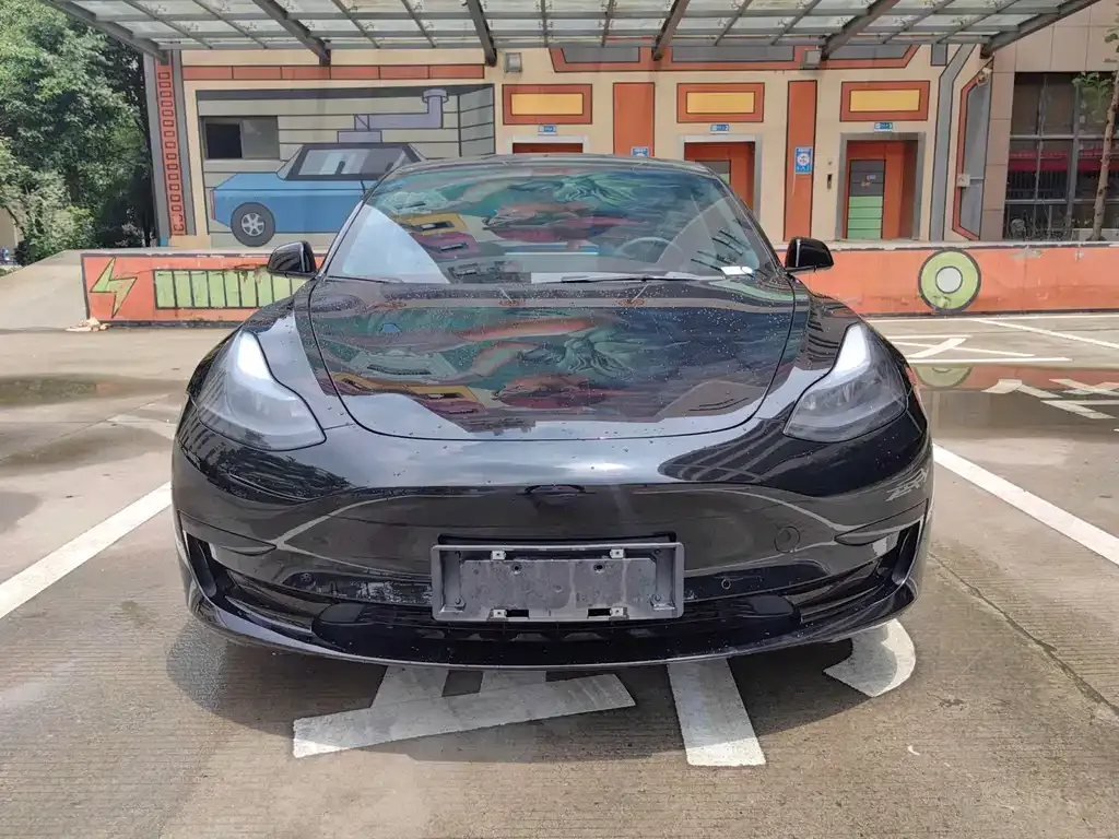 Tesla Model 3 — фото 4