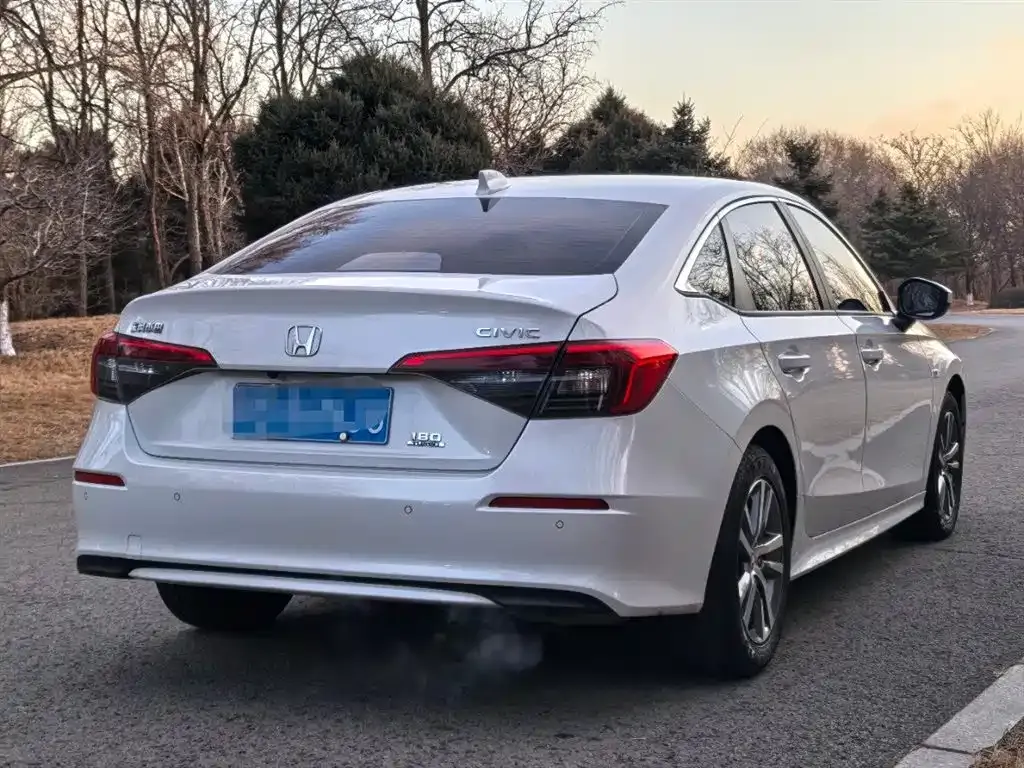 Honda Civic — фото 5