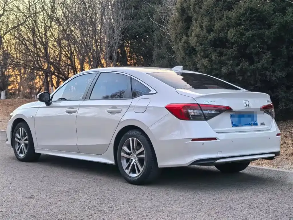 Honda Civic — фото 8