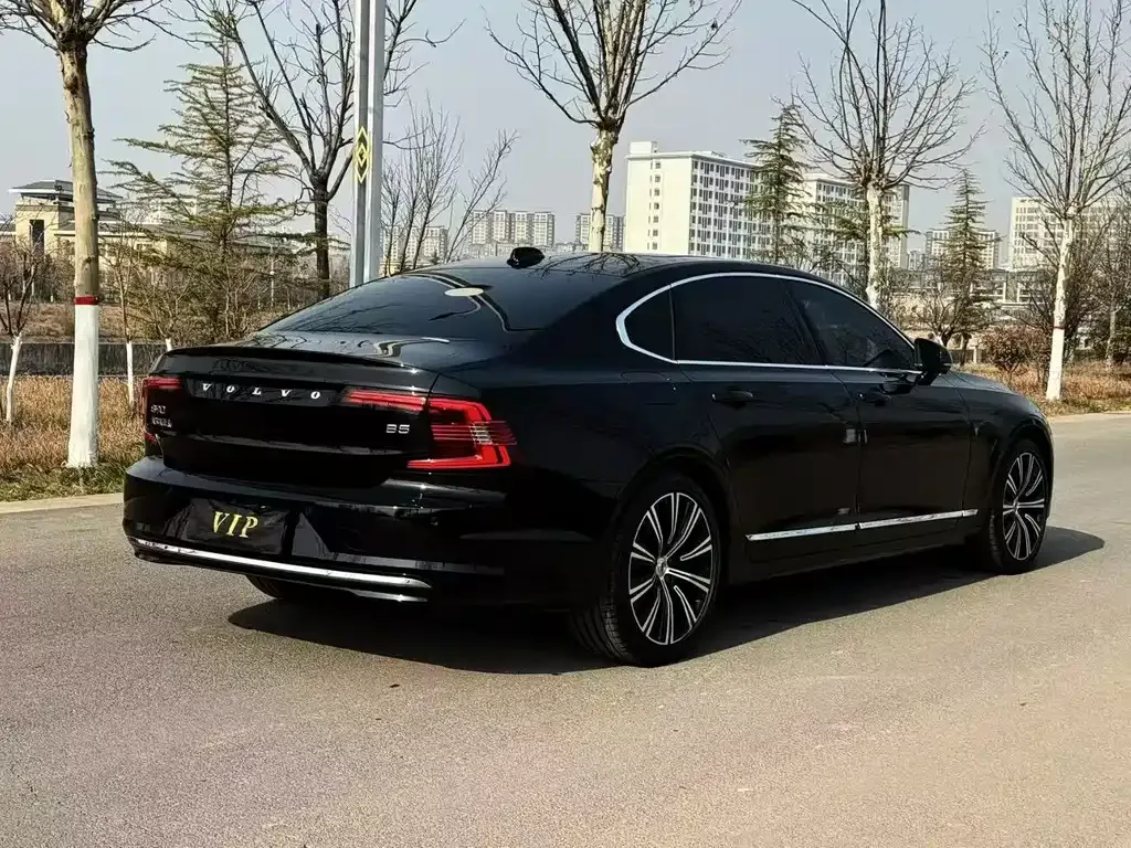 Volvo S90 — фото 8