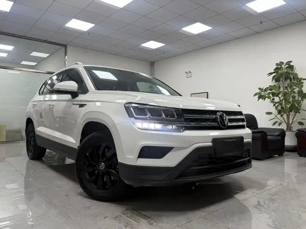 Volkswagen Tharu — фото 2