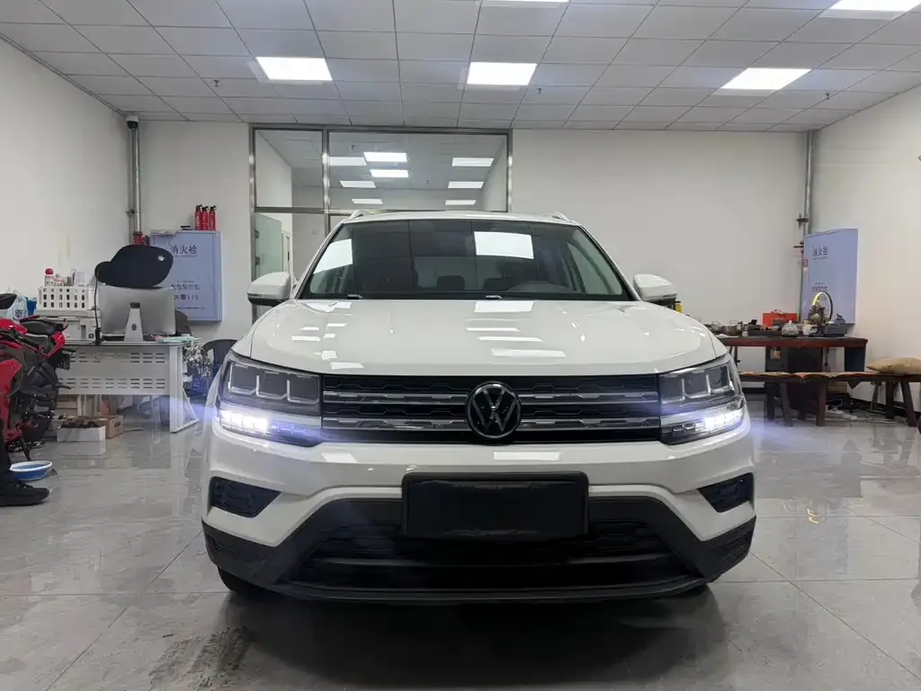 Volkswagen Tharu — фото 4
