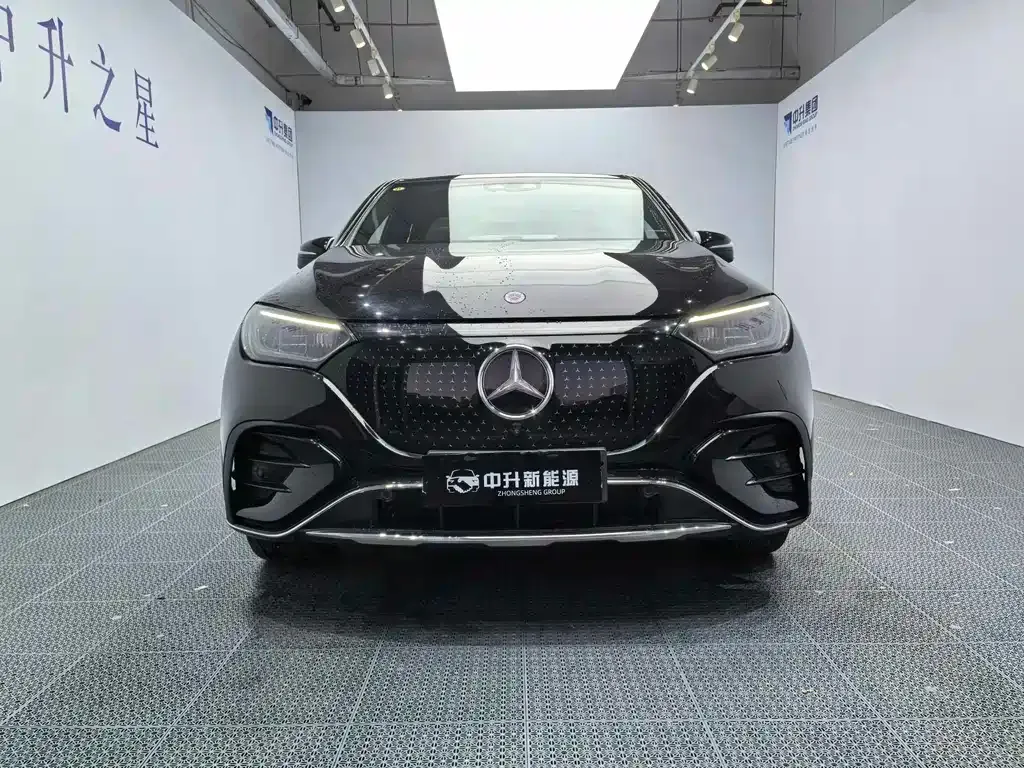 Mercedes-Benz EQE SUV — фото 10