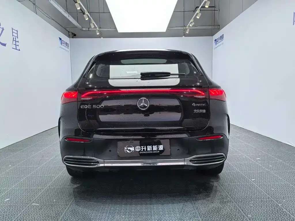 Mercedes-Benz EQE SUV — фото 2