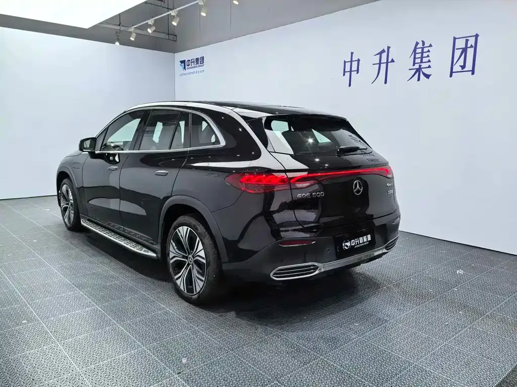 Mercedes-Benz EQE SUV — фото 8