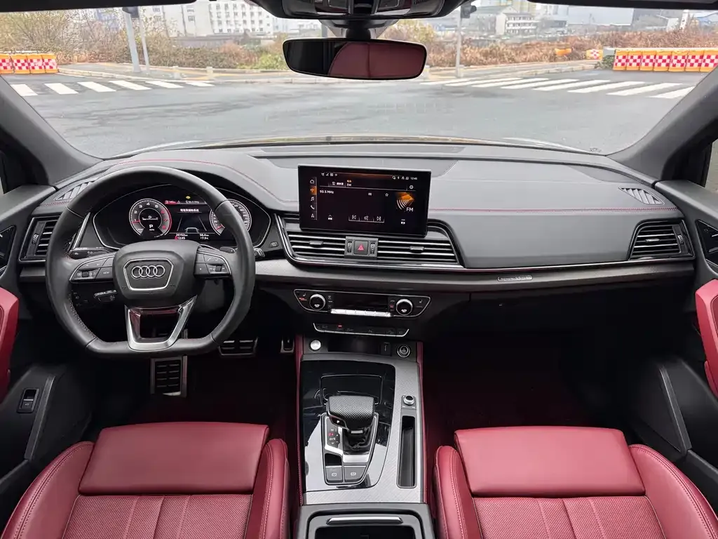 Audi Q5L — фото 2