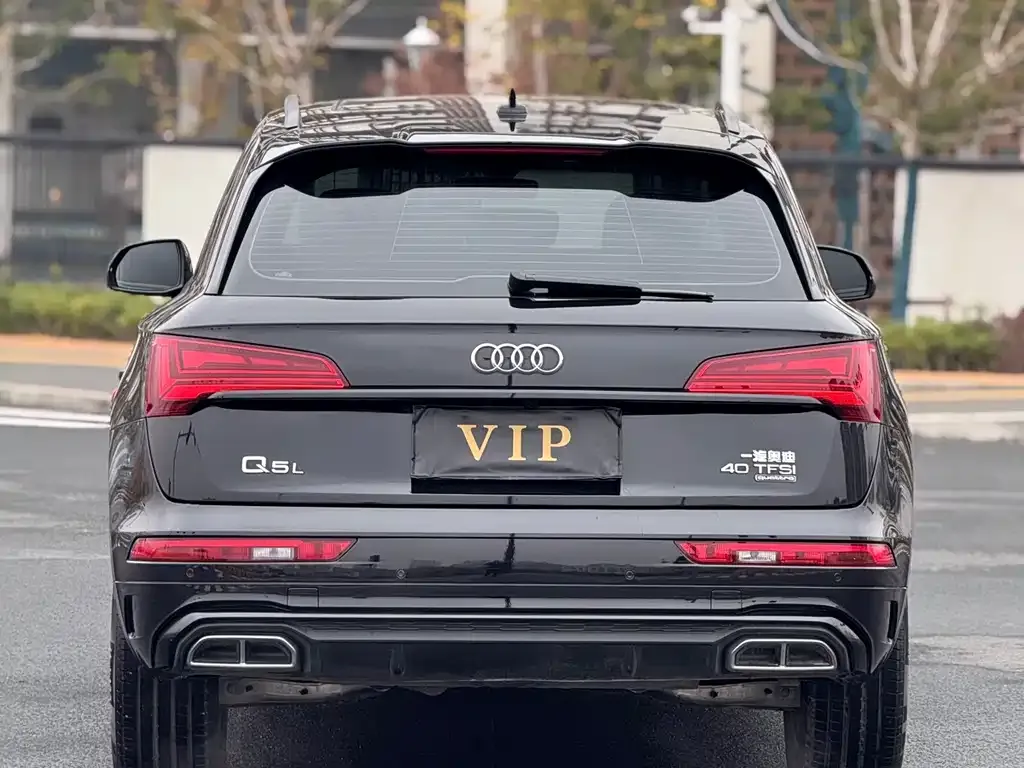 Audi Q5L — фото 4