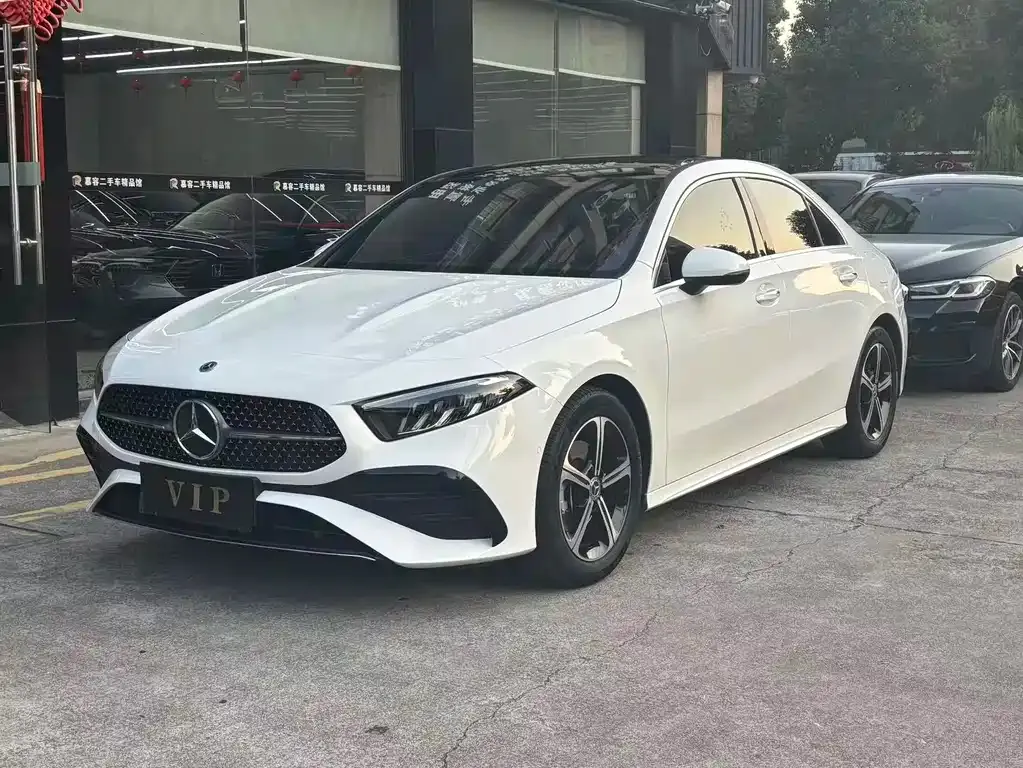 Mercedes-Benz A-Class — фото 1