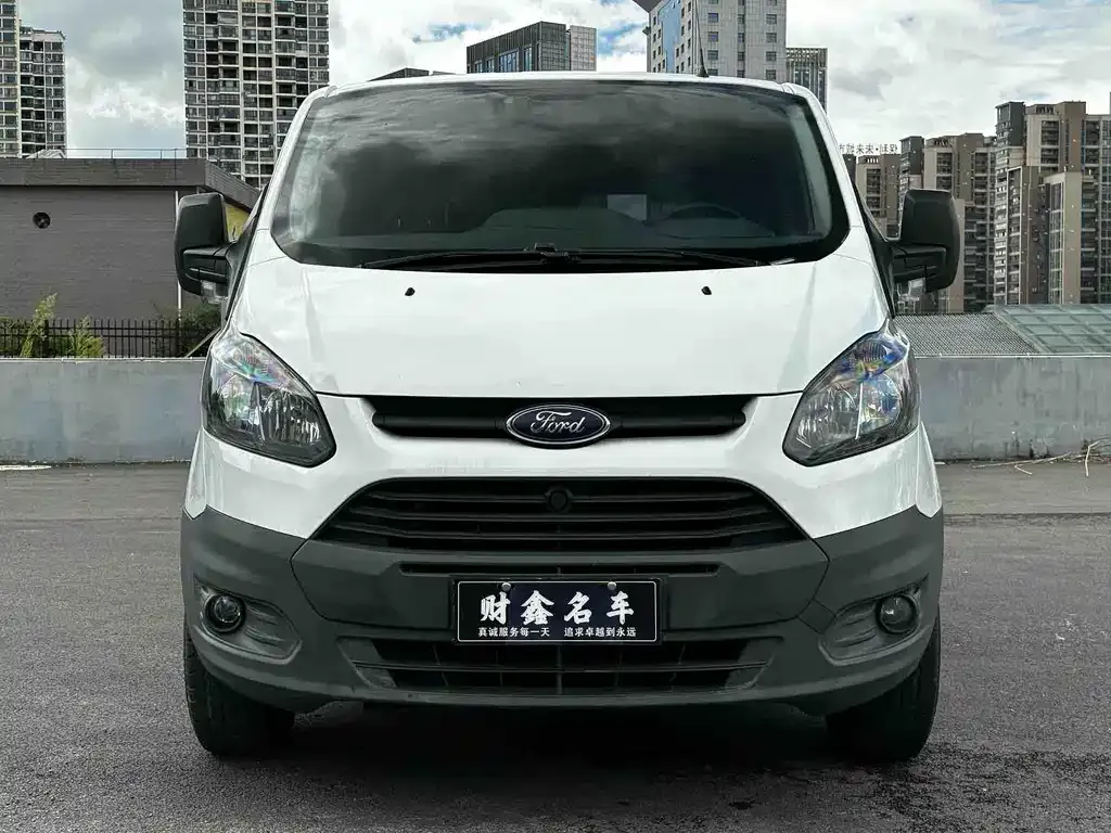 Ford Transit — фото 5