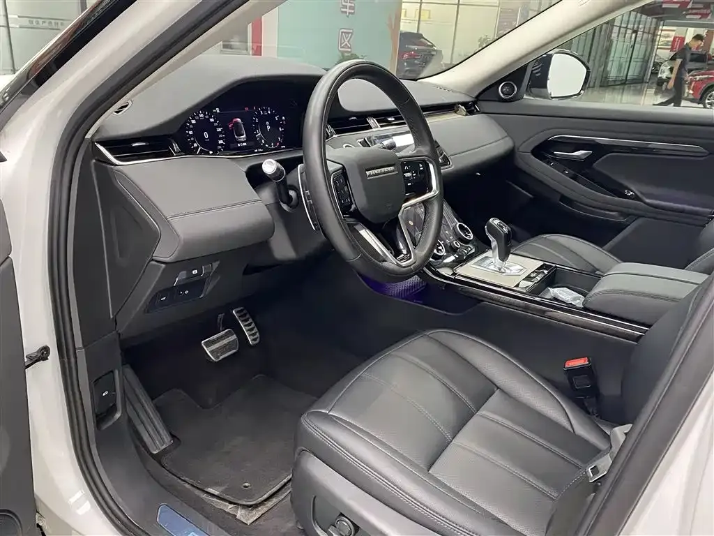 Land Rover Evoque — фото 8