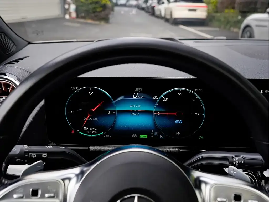 Mercedes-Benz EQA — фото 2