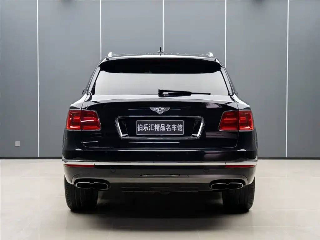 Bentley Bentayga — фото 2