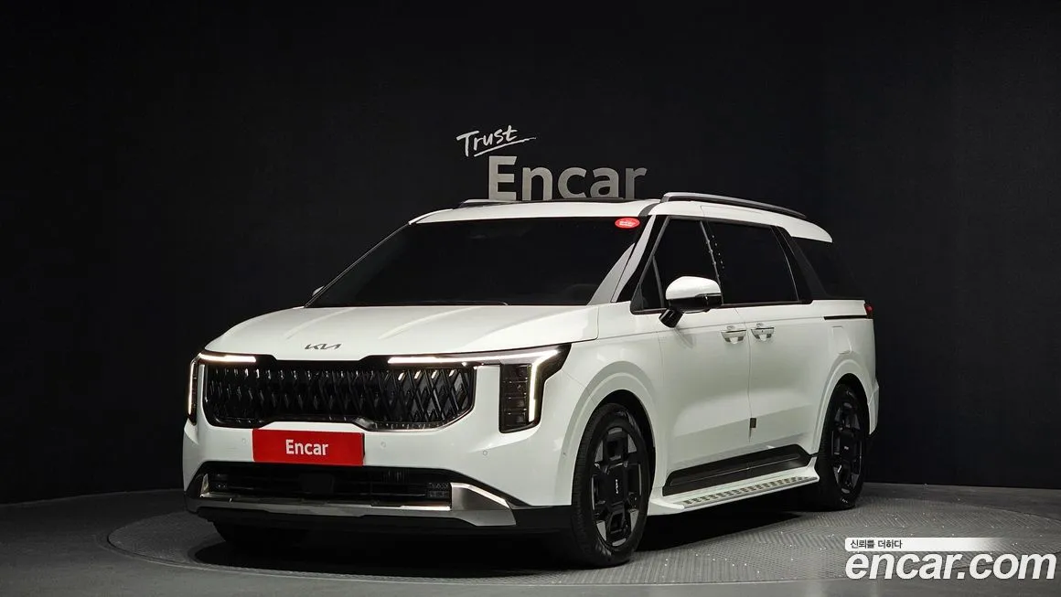 Kia Carnival — фото 1