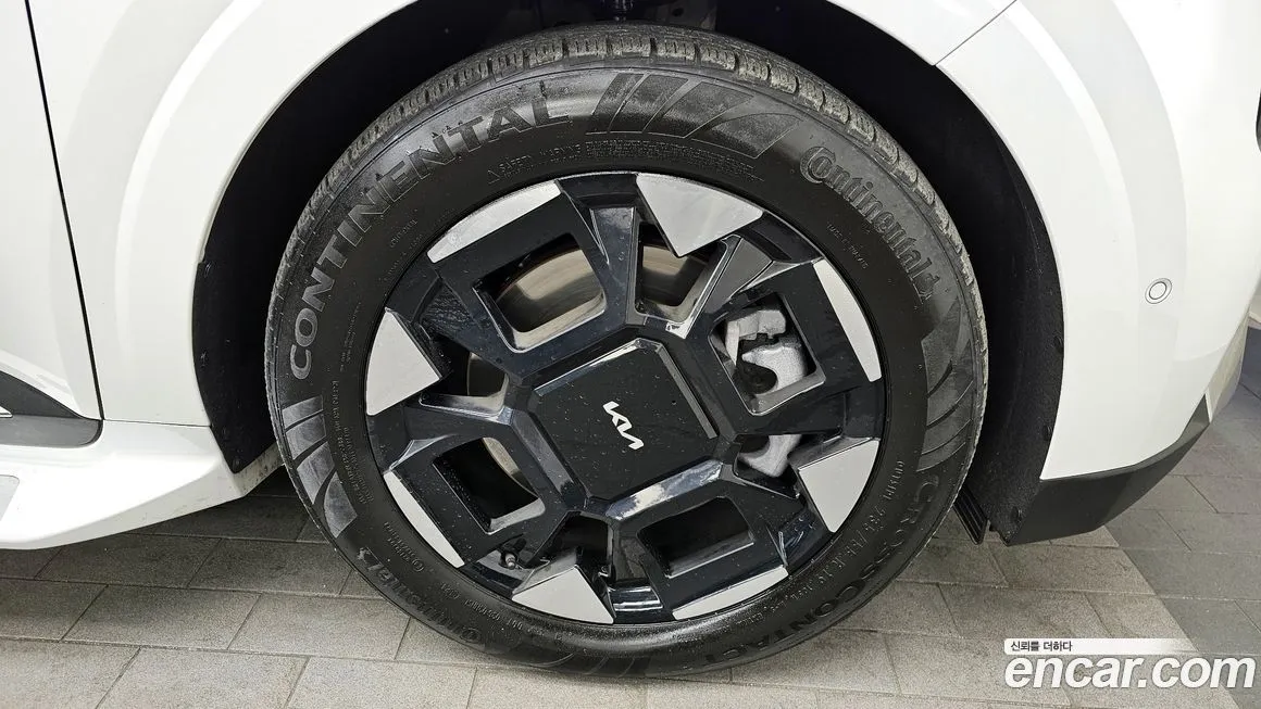 Kia Carnival — фото 10