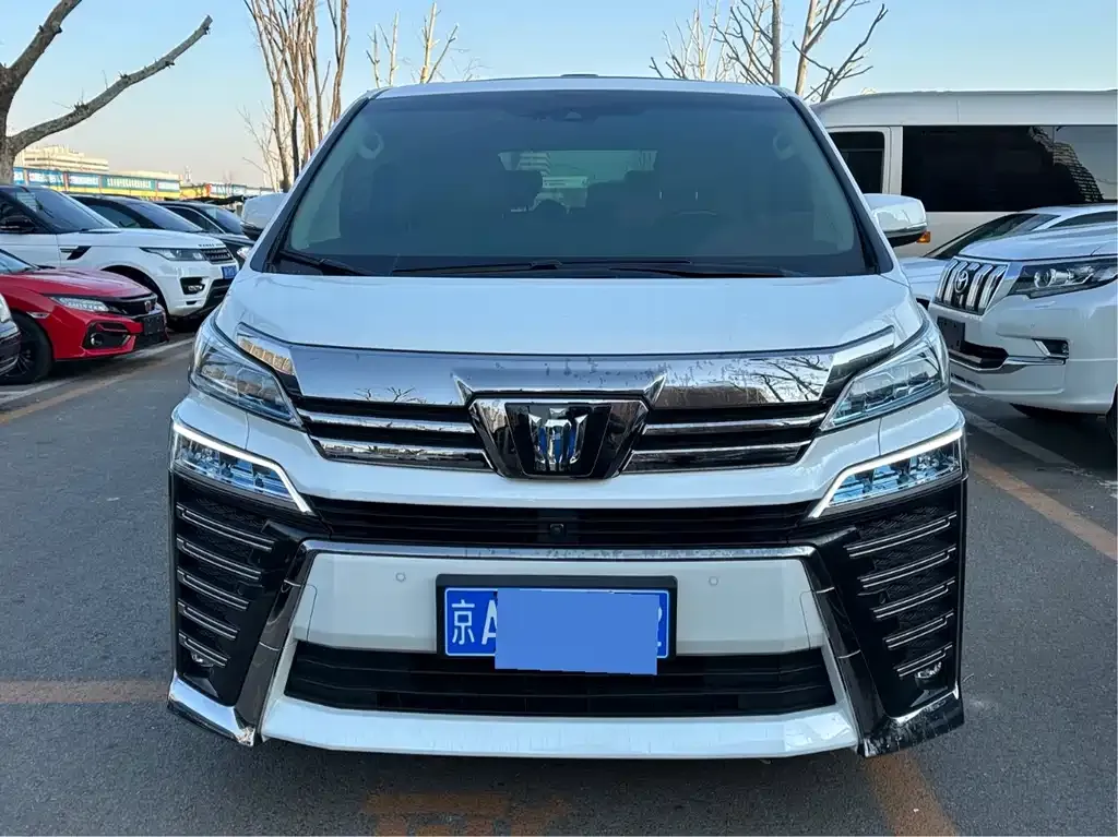 Toyota Vellfire — фото 9