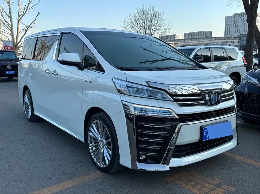 Toyota Vellfire — фото 6