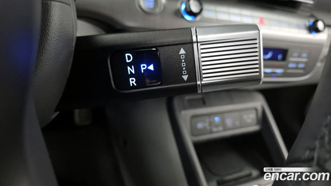 Hyundai Kona — фото 7