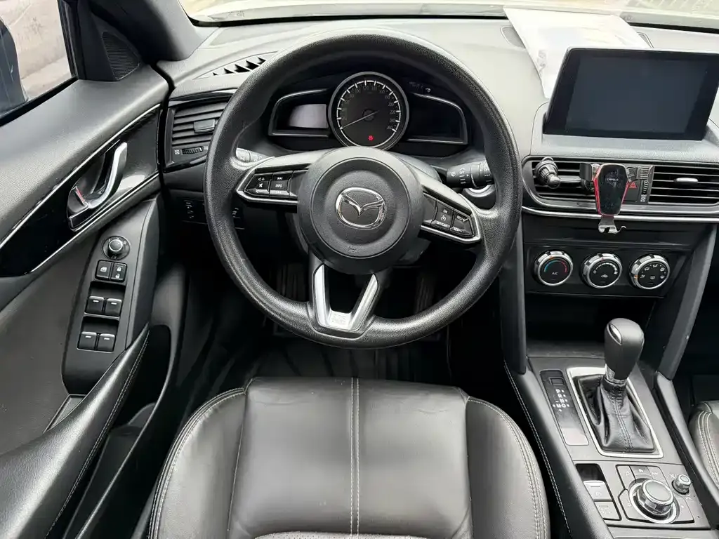 Mazda CX-4 — фото 2