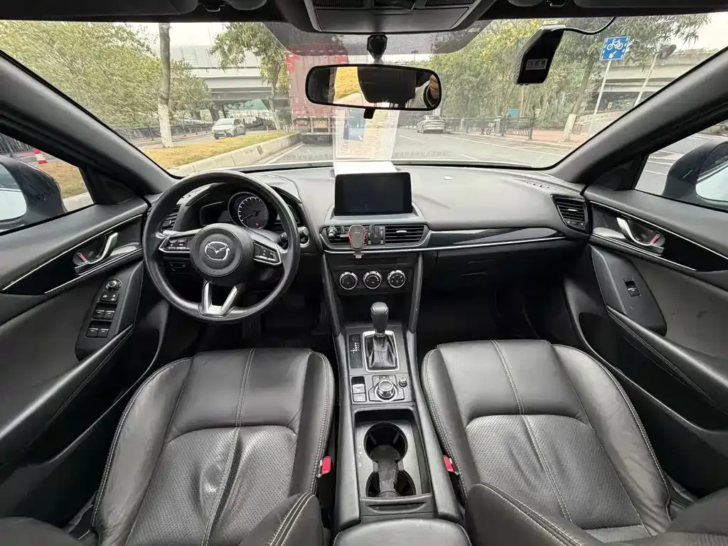 Mazda CX-4 — фото 3