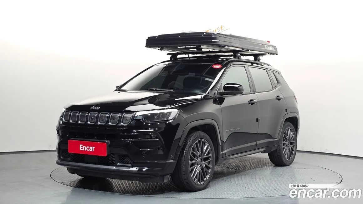 Jeep Compass — фото 1