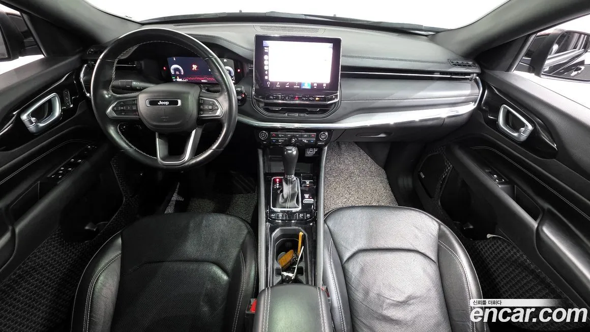 Jeep Compass — фото 7