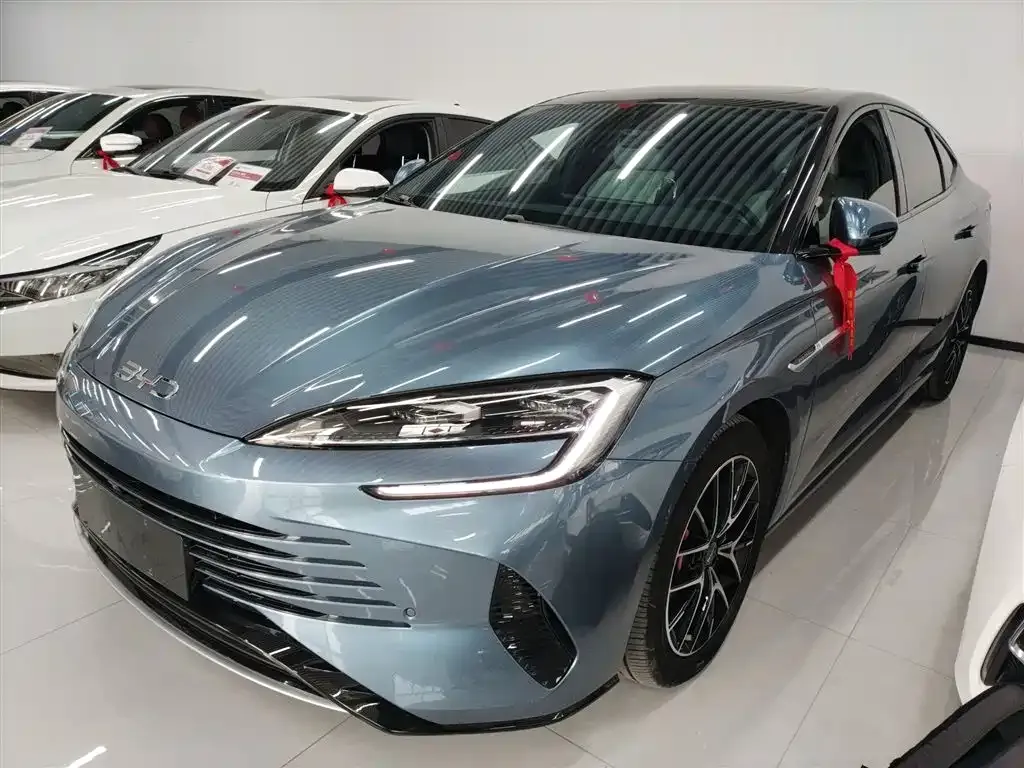 BYD Seal — фото 1