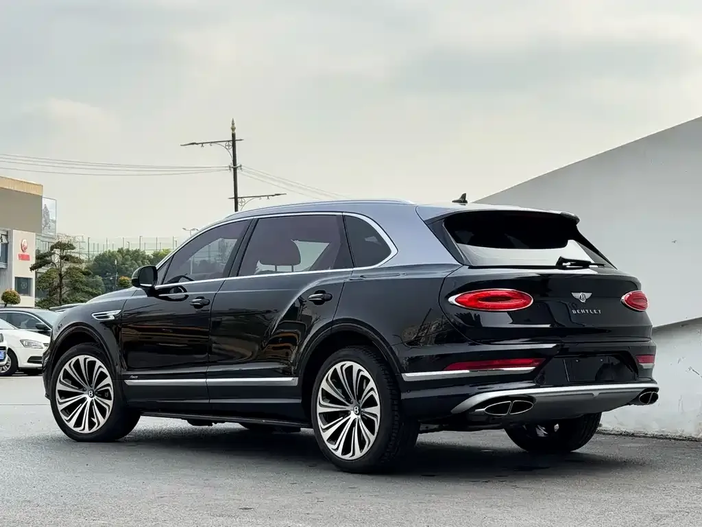 Bentley Bentayga — фото 7