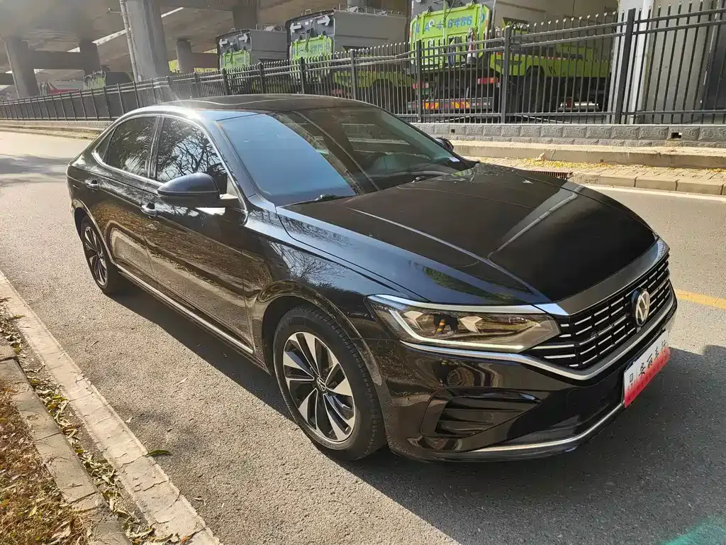 Volkswagen Passat — фото 3
