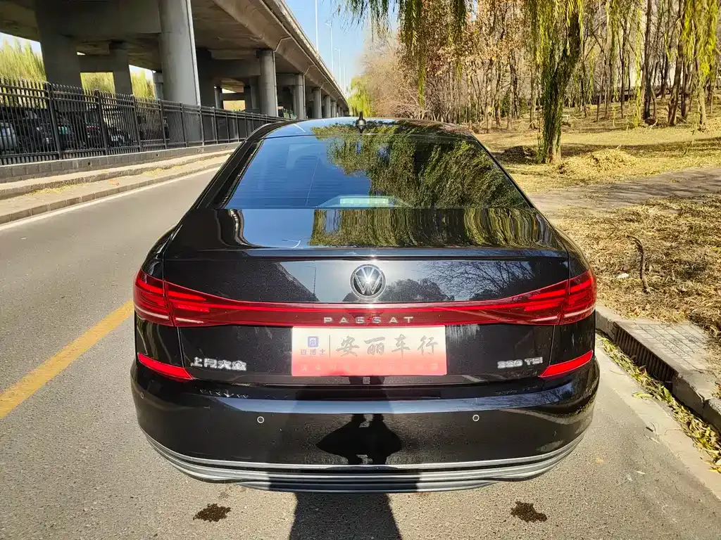 Volkswagen Passat — фото 5