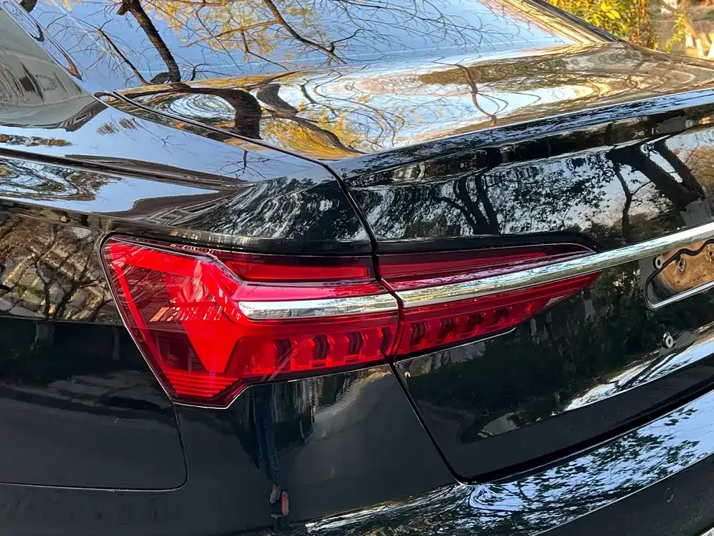 Audi A6L — фото 6