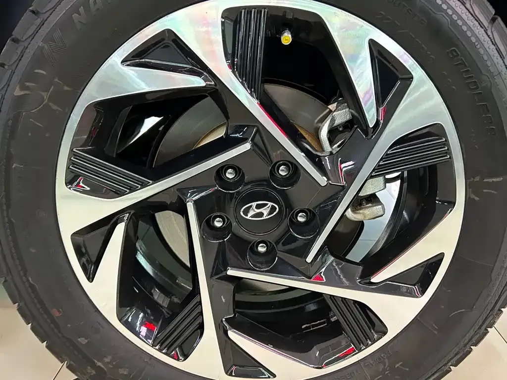 Hyundai Custo — фото 6
