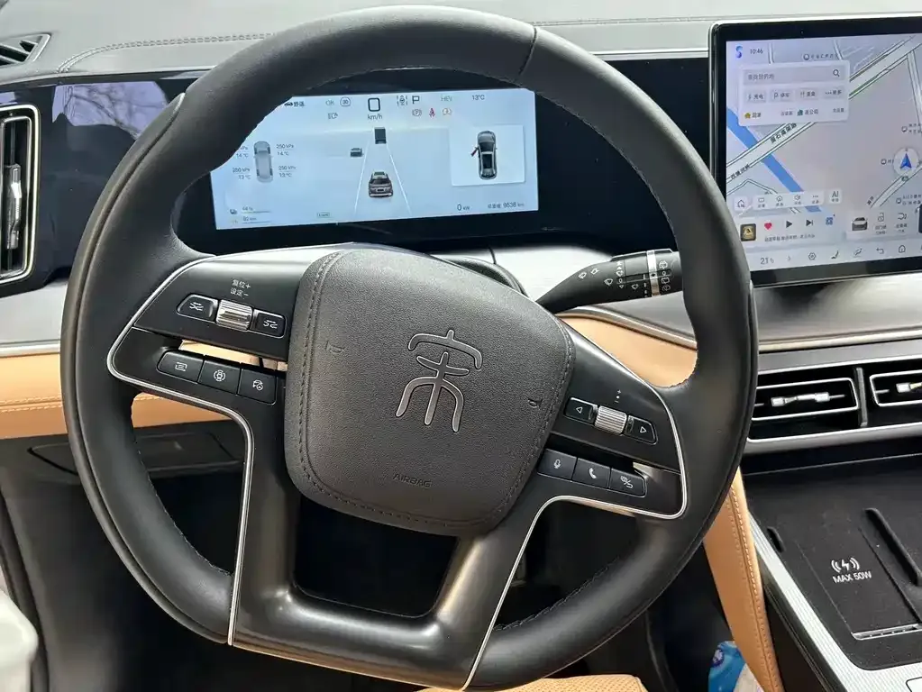 BYD L DM-i — фото 4