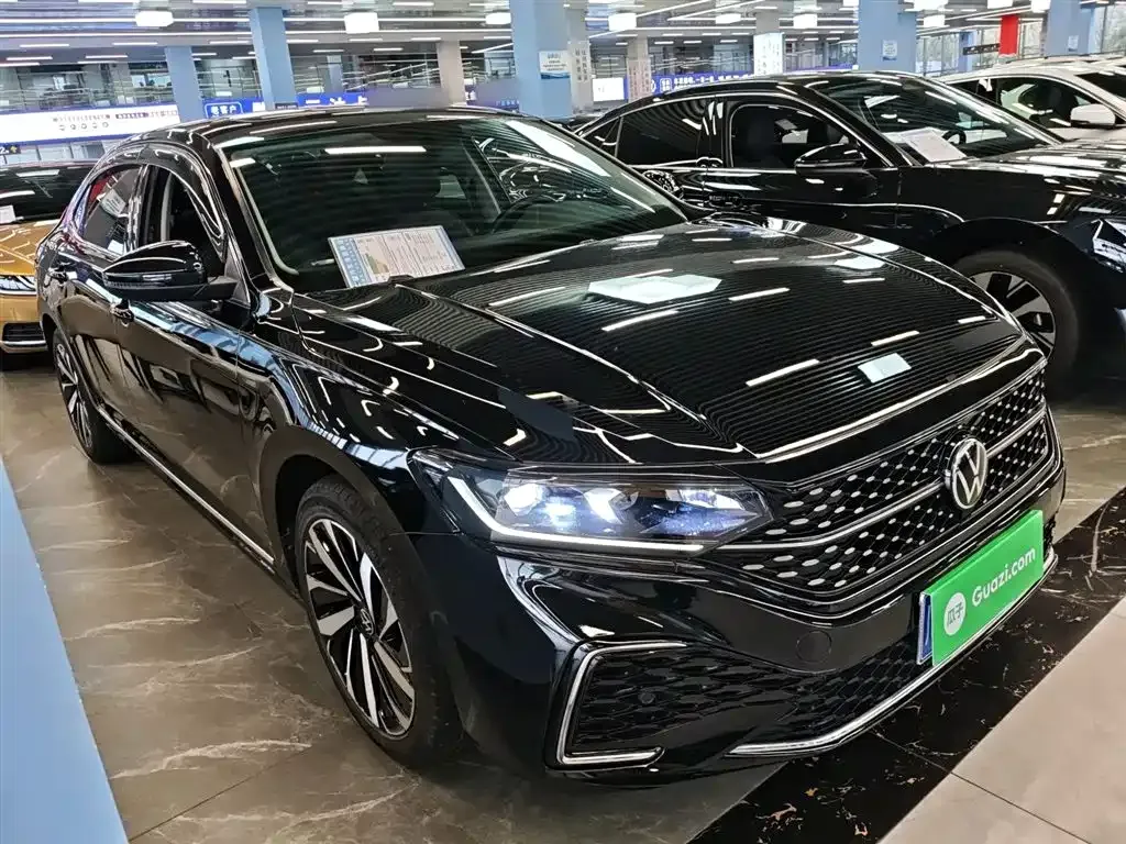 Volkswagen Passat — фото 6