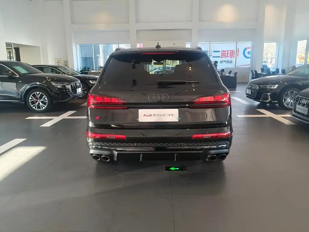 Audi SQ7 — фото 4