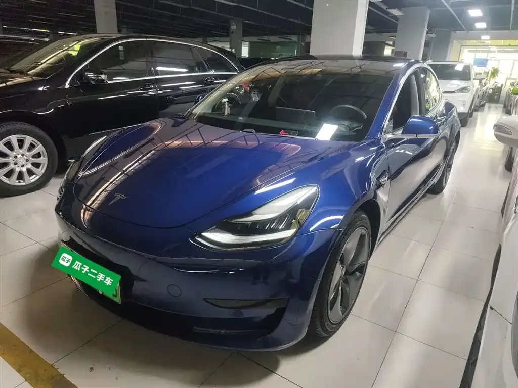 Tesla Model 3 — фото 8