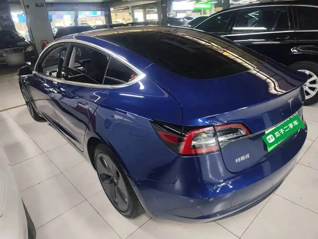 Tesla Model 3 — фото 2