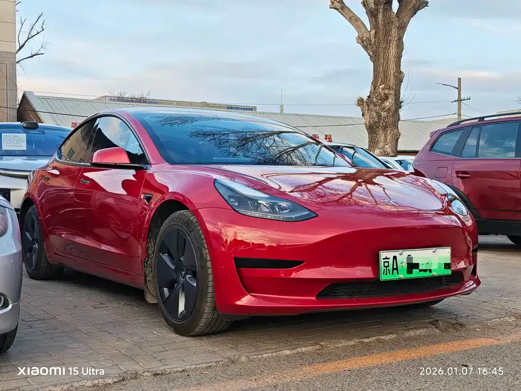 Tesla Model 3 — фото 8