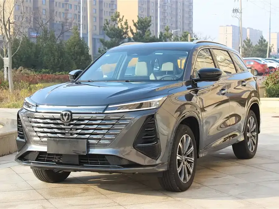 Changan CS75PLUS — фото 2