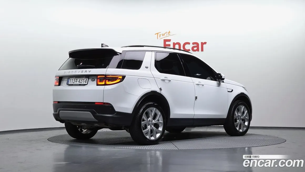 Land Rover Discovery Sport — фото 2
