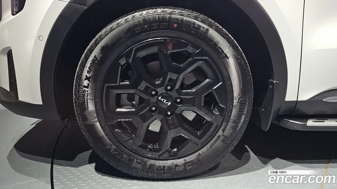 Kia Sorento — фото 5