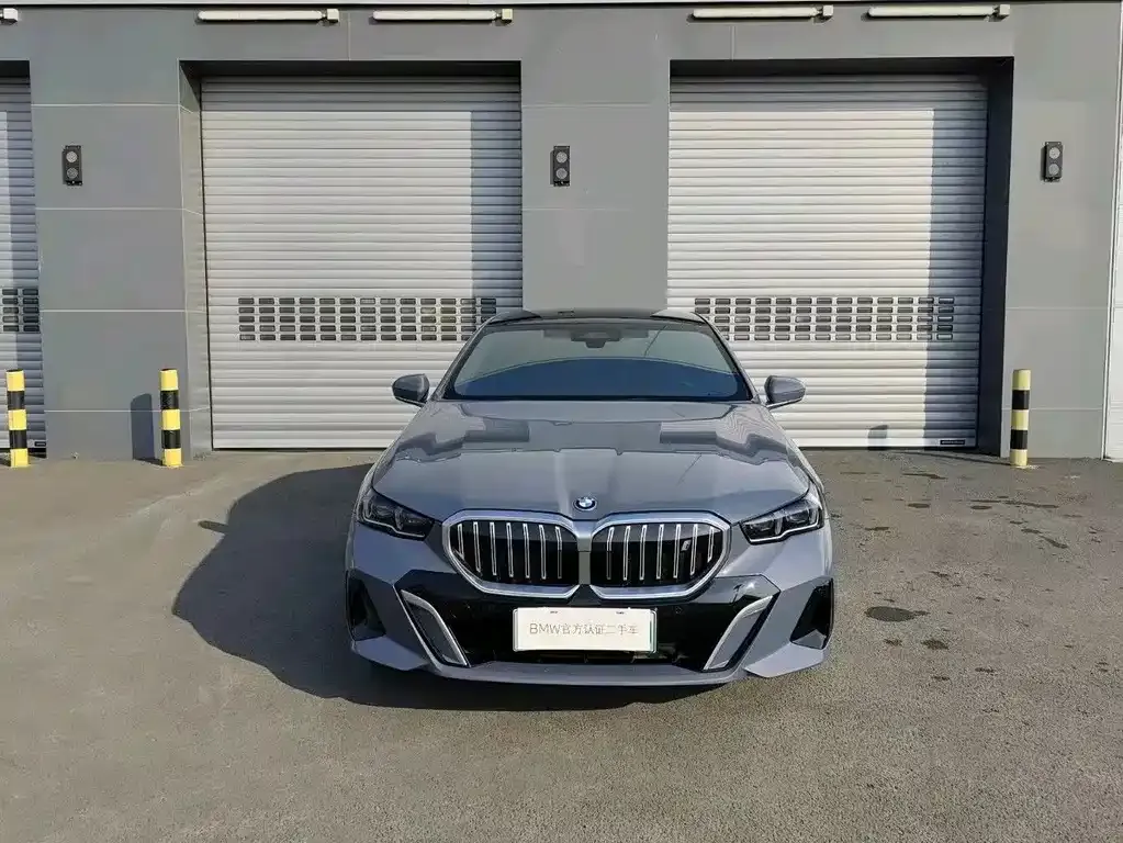 BMW i5 — фото 10