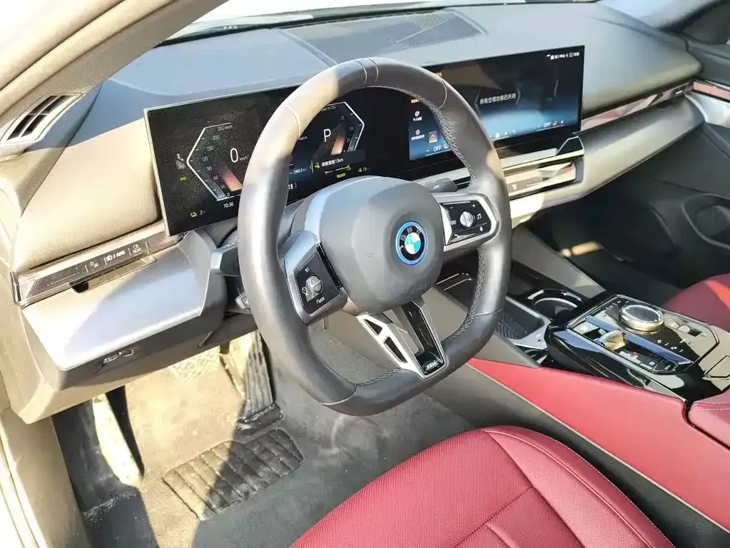 BMW i5 — фото 8