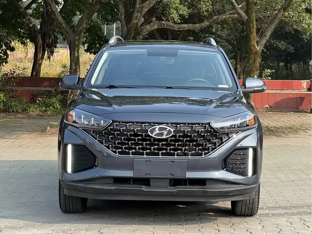 Hyundai ix35 — фото 1