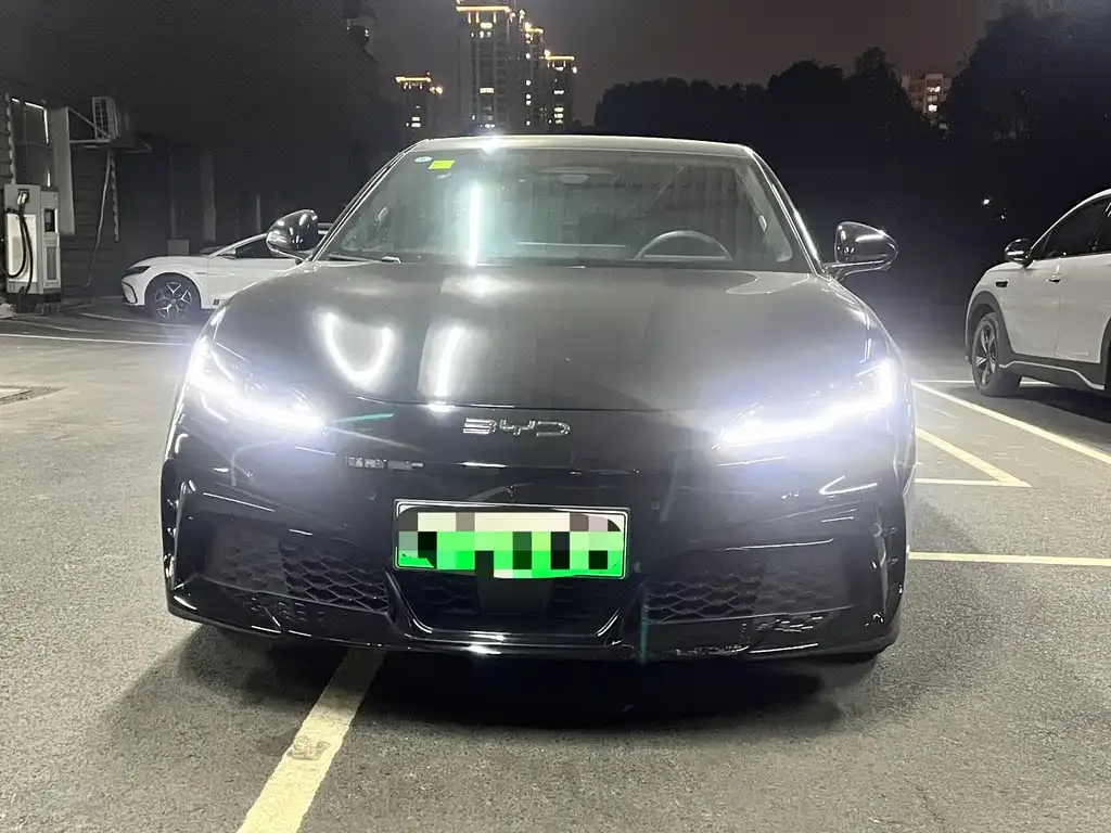 BYD Seal 06GT — фото 10