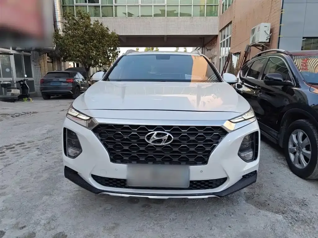Hyundai Santa Fe — фото 4