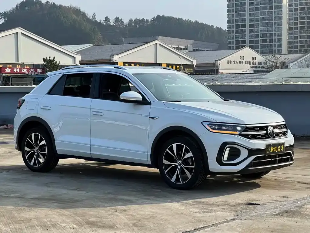 Volkswagen T-Roc — фото 4